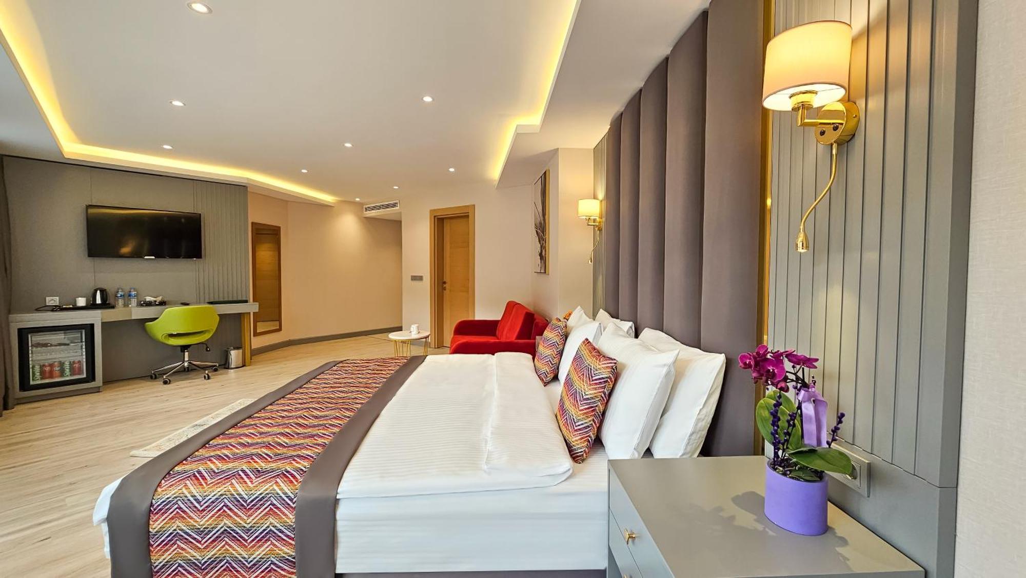 The Kuelsuemz Hotel Istanbul Exterior photo